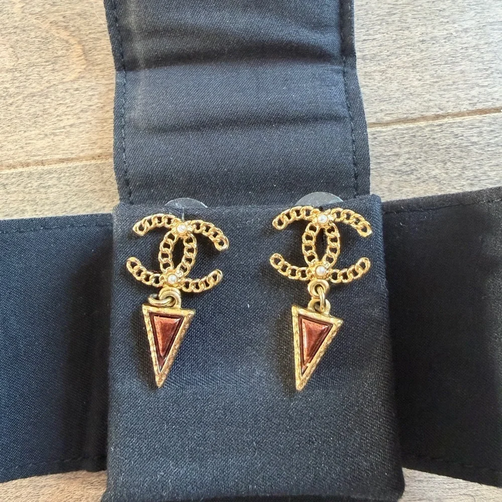 Chanel 18K Gold Plated CC Logo Earrings 2018 collection
